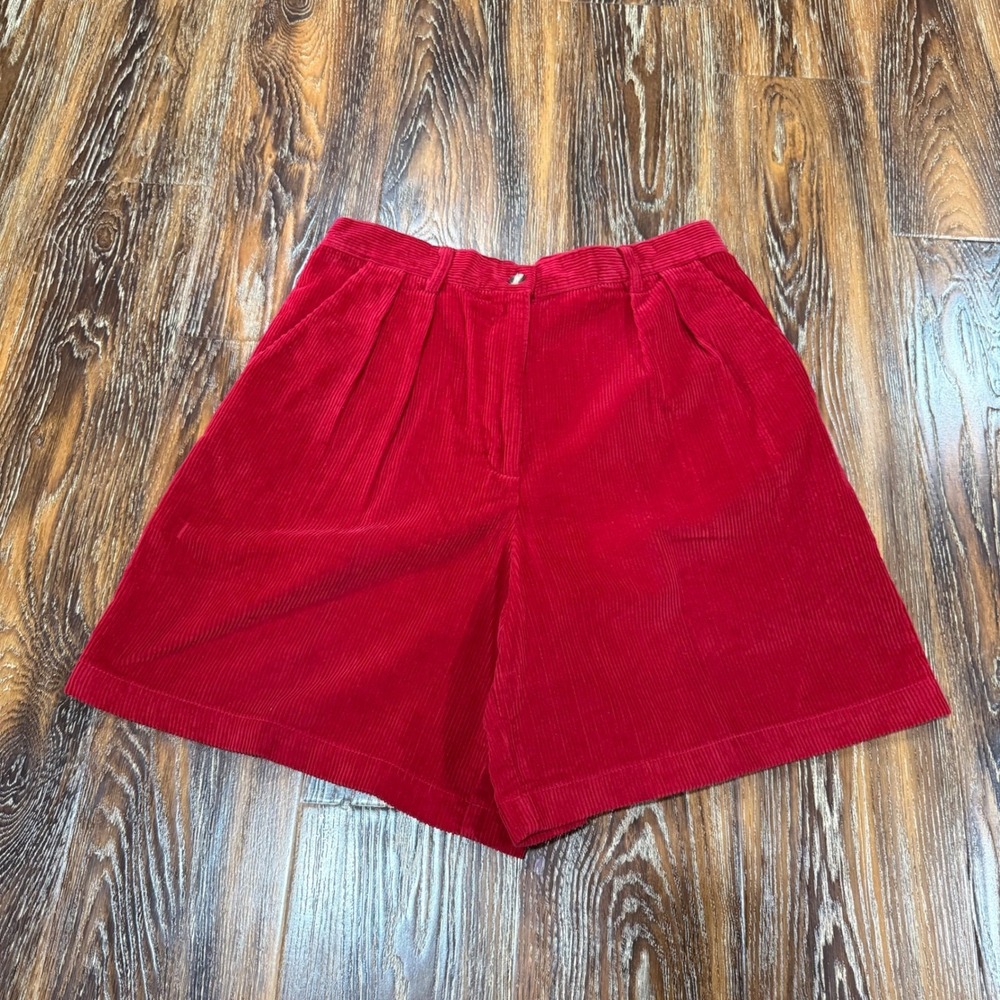 Vintage Red Corduroy Pleated Shorts High Waisted Wide Leg Size 10 Womens Clothes